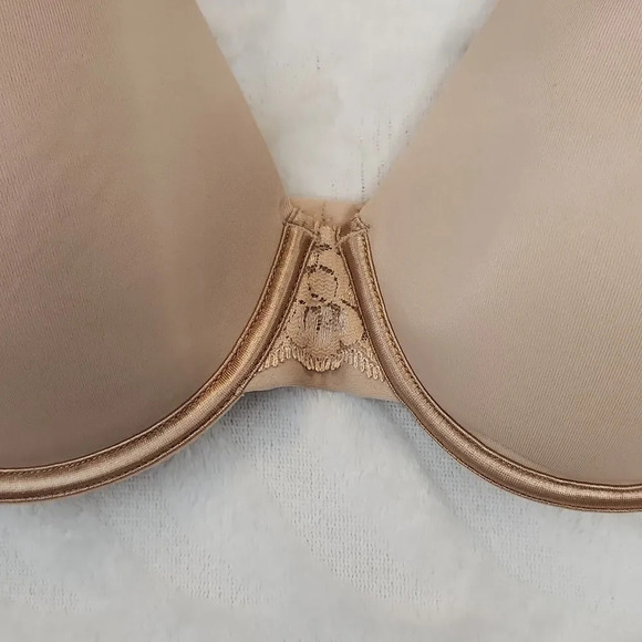 Vanity Fair nude bra size 40C - Picture 2 of 10